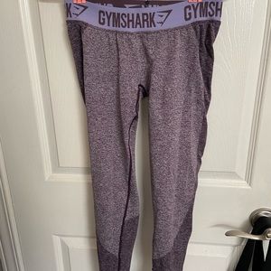Gym shark leggings